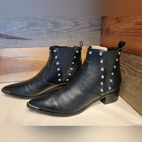 Marc Fisher Black Leather Ankle Booties with Studded Details Womens Size 8 NWOT - Picture 1 of 12